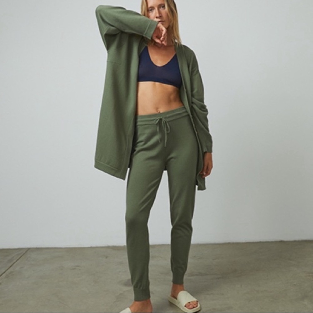 Lunya Olive Green Cozy Cotton Silk Jogger size small